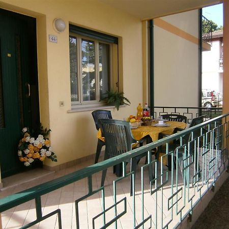 Luca Villa Bibione Buitenkant foto